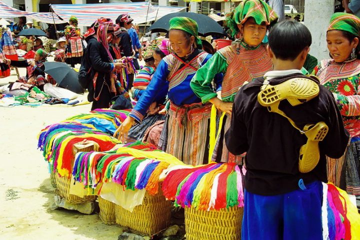 Hanoi, Sapa, Ta Phin, Bac Ha tribal market, Halong Bay 8 days/ 7 nights